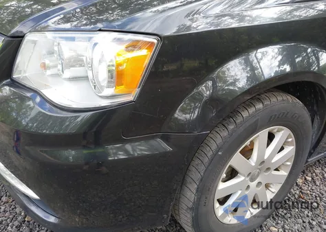 2016 Chrysler Town & Country Touring from USA, damaged, VIN 2C4RC1BGXGR300272